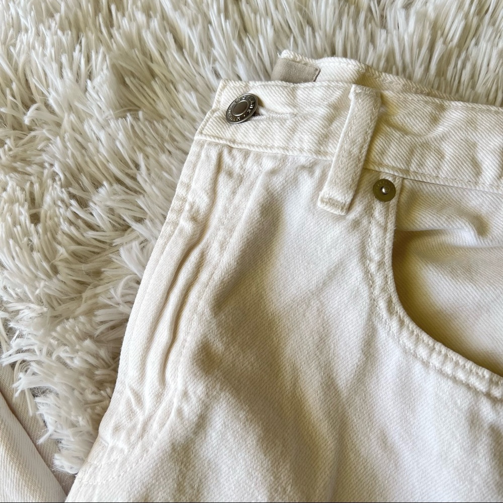 Everlane Straight Leg Jeans in White - Picture 6 of 11